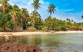 Koh Mak Ao Kao White Sand Beach